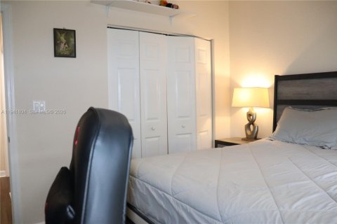 Casa en venta en Homestead, Florida, 3 dormitorios, 178.93 m2 № 2000436 - foto 19