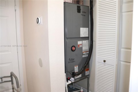 Casa en venta en Homestead, Florida, 3 dormitorios, 178.93 m2 № 2000436 - foto 21