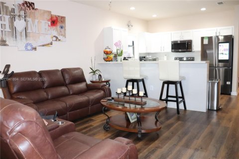 Casa en venta en Homestead, Florida, 3 dormitorios, 178.93 m2 № 2000436 - foto 9