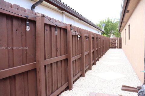 Casa en venta en Homestead, Florida, 3 dormitorios, 178.93 m2 № 2000436 - foto 23