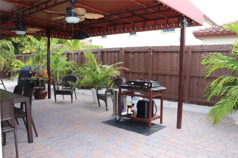 Casa en venta en Homestead, Florida, 3 dormitorios, 178.93 m2 № 2000436 - foto 25