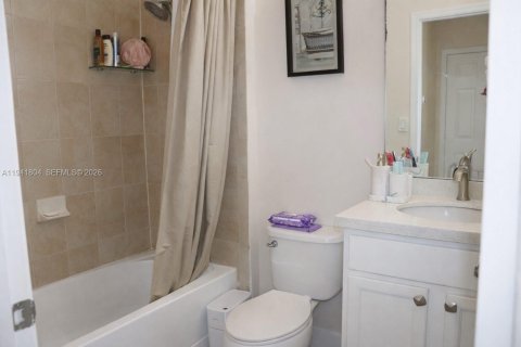 Casa en venta en Homestead, Florida, 3 dormitorios, 178.93 m2 № 2000436 - foto 17