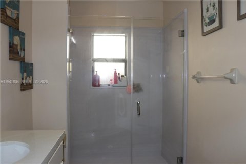 Casa en venta en Homestead, Florida, 3 dormitorios, 178.93 m2 № 2000436 - foto 13