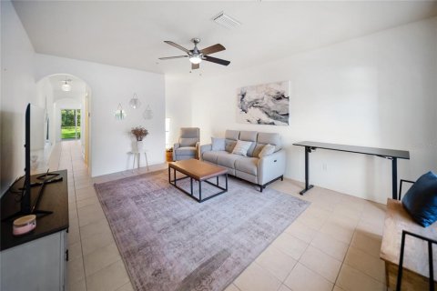 Townhouse in Venice, Florida 2 bedrooms, 142.98 sq.m. № 1799922 - photo 12