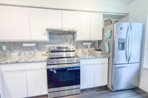 Copropriété à louer à Bradenton, Floride: 1 chambre, 85.47 m2 № 1797278 - photo 8