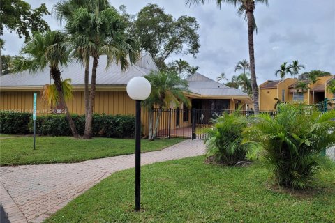 Copropriété à louer à Tamarac, Floride: 2 chambres, 78.04 m2 № 1806506 - photo 24