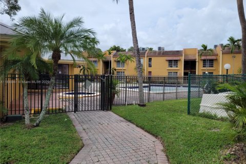 Copropriété à louer à Tamarac, Floride: 2 chambres, 78.04 m2 № 1806506 - photo 25