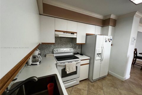 Купить кондоминиум в Авентура, Флорида 2 спальни, 109.72м2, № 1864082 - фото 9