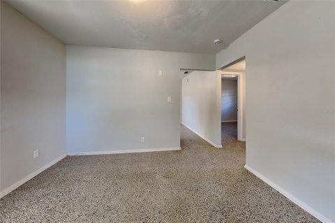 Villa ou maison à louer à Tampa, Floride: 3 chambres, 91.6 m2 № 2415487 - photo 8