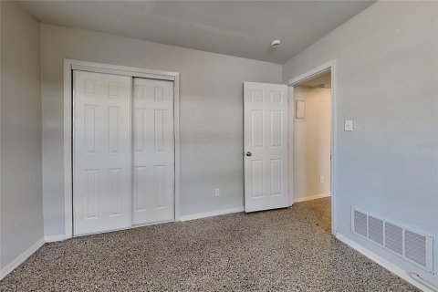 Villa ou maison à louer à Tampa, Floride: 3 chambres, 91.6 m2 № 2415487 - photo 11