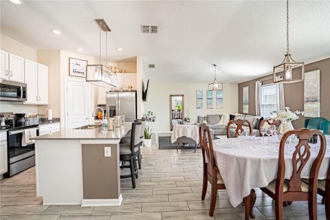 Casa en venta en Haines City, Florida, 3 dormitorios, 193.24 m2 № 1508611 - foto 6