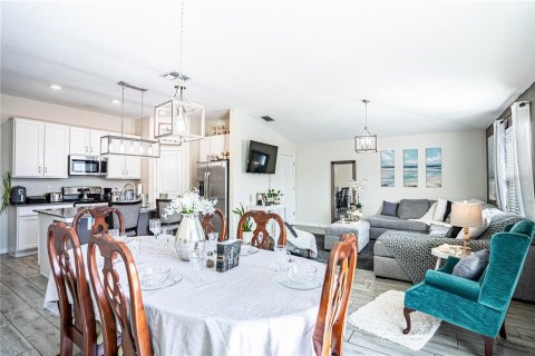 Casa en venta en Haines City, Florida, 3 dormitorios, 193.24 m2 № 1508611 - foto 20