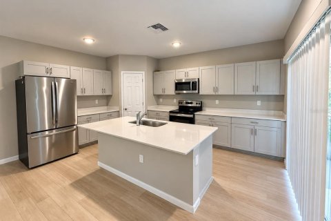Villa ou maison à vendre à Wesley Chapel, Floride: 5 chambres, 229.47 m2 № 2419747 - photo 6