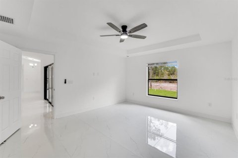 Casa en venta en Lehigh Acres, Florida, 4 dormitorios, 272.2 m2 № 2218252 - foto 10