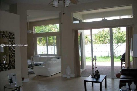 Casa en alquiler en Weston, Florida, 4 dormitorios, 209.49 m2 № 2044637 - foto 2