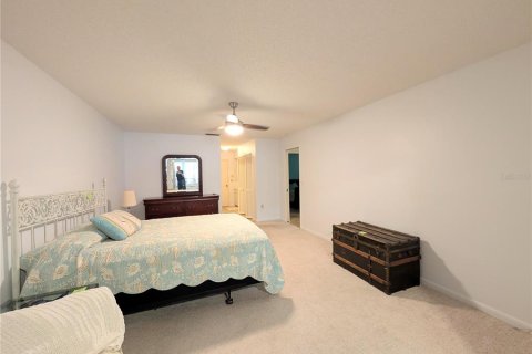 House in Bradenton, Florida 3 bedrooms, 171.59 sq.m. № 2152030 - photo 24