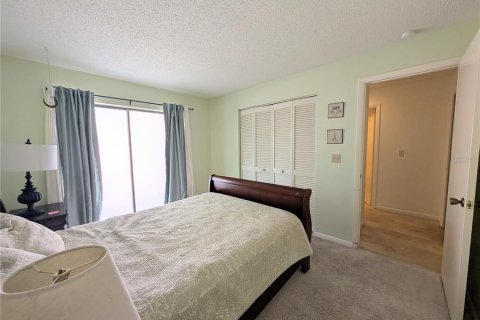 House in Bradenton, Florida 3 bedrooms, 171.59 sq.m. № 2152030 - photo 19