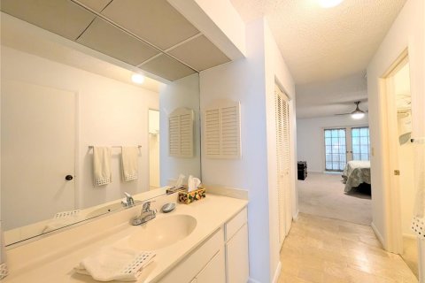 House in Bradenton, Florida 3 bedrooms, 171.59 sq.m. № 2152030 - photo 28