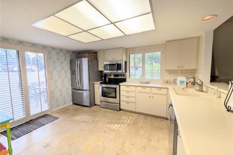 House in Bradenton, Florida 3 bedrooms, 171.59 sq.m. № 2152030 - photo 5
