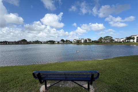 Copropriété à louer à Oakland Park, Floride: 2 chambres, 84.54 m2 № 2043230 - photo 16