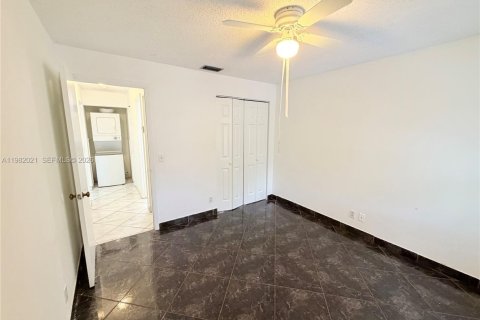 Copropriété à louer à Oakland Park, Floride: 2 chambres, 84.54 m2 № 2043230 - photo 20