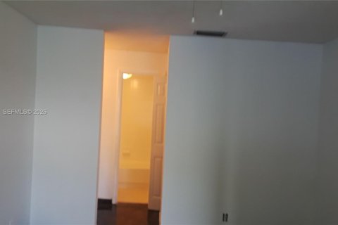 Copropriété à louer à Oakland Park, Floride: 2 chambres, 84.54 m2 № 2043230 - photo 10