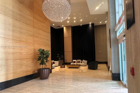 Condo in Miami, Florida, 1 bedroom  № 1709409 - photo 28
