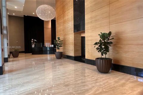 Condo in Miami, Florida, 1 bedroom  № 1709409 - photo 29