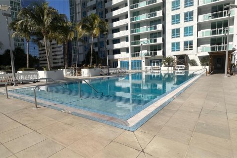 Condo in Miami, Florida, 1 bedroom  № 1709409 - photo 16