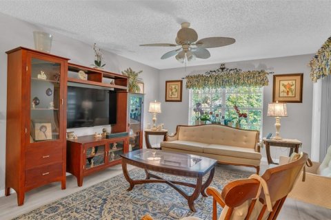 Condo in Hudson, Florida, 2 bedrooms № 2195591 - photo 5