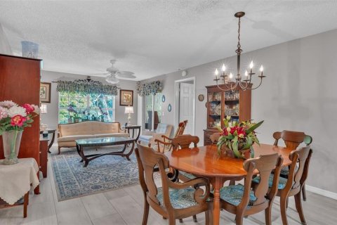 Condo in Hudson, Florida, 2 bedrooms № 2195591 - photo 4