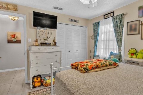 Condo in Hudson, Florida, 2 bedrooms № 2195591 - photo 15