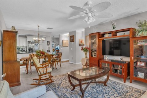 Condo in Hudson, Florida, 2 bedrooms № 2195591 - photo 6