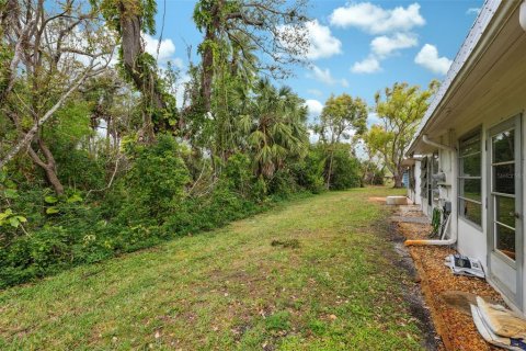 Copropriété à vendre à New Port Richey, Floride: 2 chambres, 77.2 m2 № 1573997 - photo 10