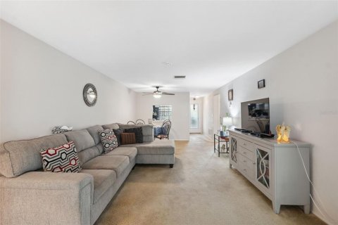 Copropriété à vendre à New Port Richey, Floride: 2 chambres, 77.2 m2 № 1573997 - photo 11