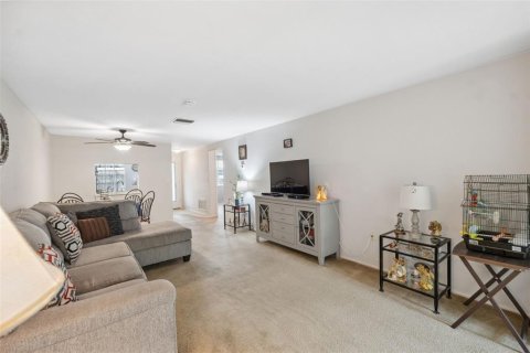 Copropriété à vendre à New Port Richey, Floride: 2 chambres, 77.2 m2 № 1573997 - photo 12