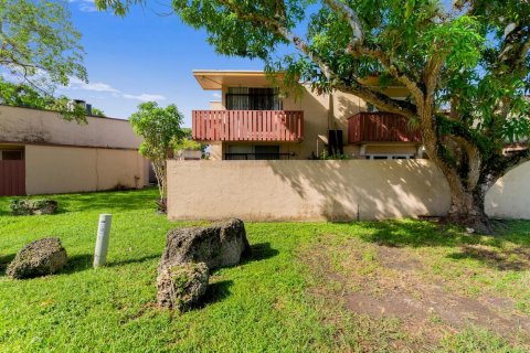 Townhouse in Miami, Florida 2 bedrooms, 98.1 sq.m. № 2387201 - photo 6