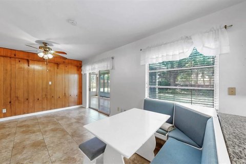 House in Dunedin, Florida 4 bedrooms, 215.81 sq.m. № 1909003 - photo 16