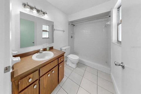 House in Dunedin, Florida 4 bedrooms, 215.81 sq.m. № 1909003 - photo 26