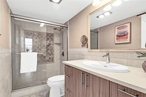 Copropriété à vendre à Hallandale Beach, Floride: 2 chambres, 132.85 m2 № 1976973 - photo 18