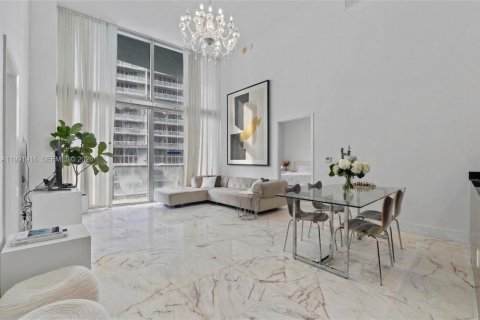Condo in Miami, Florida, 2 bedrooms № 2255632