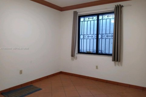 Appartement à louer à Miami, Floride: 1 chambre, 46.45 m2 № 2010863 - photo 5