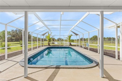 Villa ou maison à vendre à Punta Gorda, Floride: 4 chambres, 238.76 m2 № 2407014 - photo 11