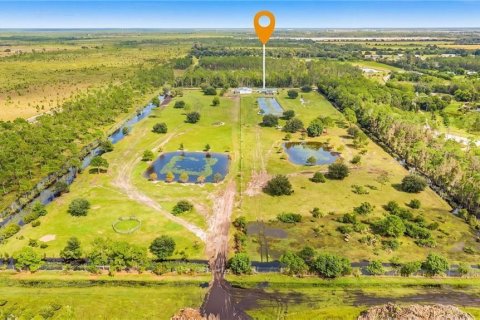Villa ou maison à vendre à Punta Gorda, Floride: 4 chambres, 238.76 m2 № 2407014 - photo 13