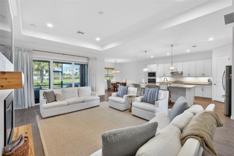 Villa ou maison à vendre à Punta Gorda, Floride: 4 chambres, 228.63 m2 № 2150122 - photo 6