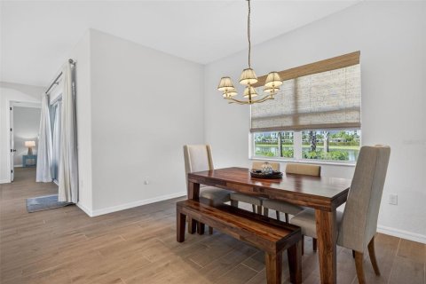 Villa ou maison à vendre à Punta Gorda, Floride: 4 chambres, 228.63 m2 № 2150122 - photo 15