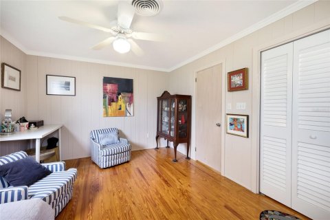 House in Sarasota, Florida 3 bedrooms, 159.23 sq.m. № 2280175 - photo 28