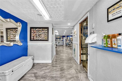 House in Miami, Florida № 1989810 - photo 10