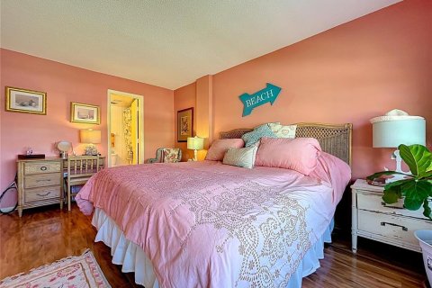 Condominio en venta en Saint Petersburg, Florida, 2 dormitorios, 90.12 m2 № 2148488 - foto 13