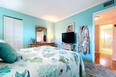 Condominio en venta en Saint Petersburg, Florida, 2 dormitorios, 90.12 m2 № 2148488 - foto 17